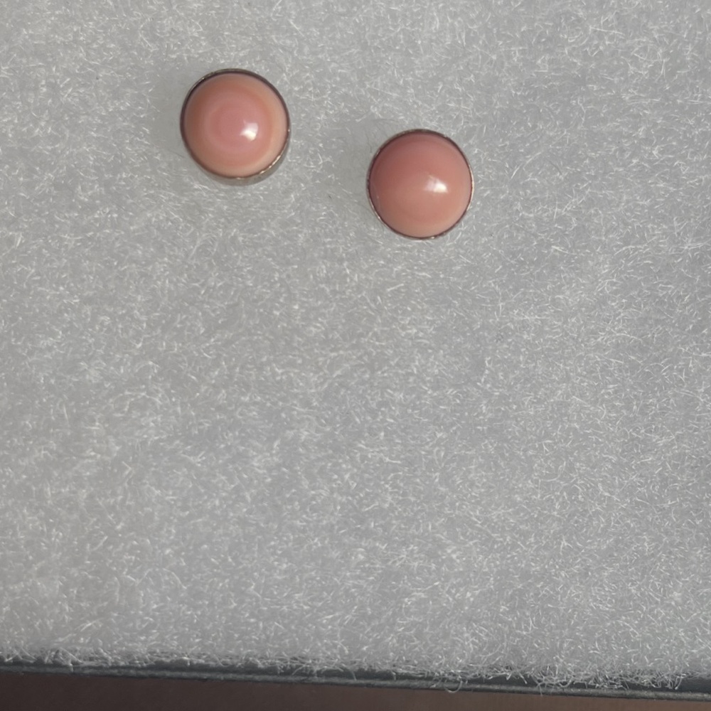 Pink conch sterling silver Stud Earrings native made